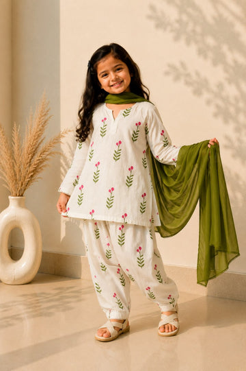 Girls Festive Floral Kurta Set